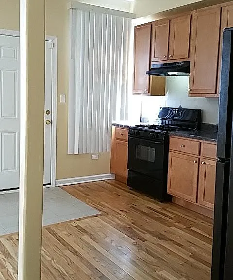 5808 S Michigan Ave #3 — Photo 1