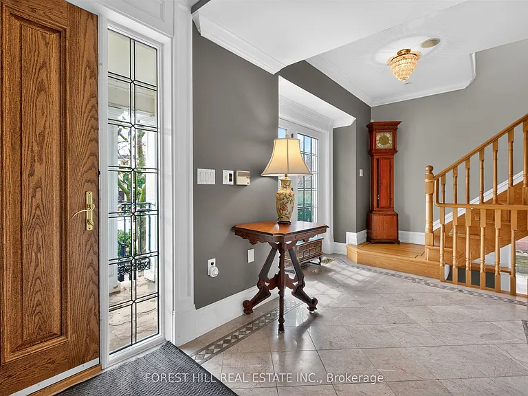 74 Lynwood Ave #2 — Photo 4