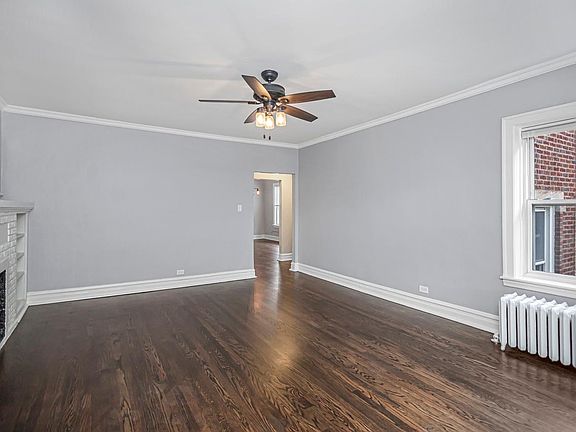 3rd image of 4320 N Sacramento Ave #2