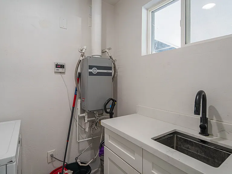 4119 N 4th Ave — Photo 2