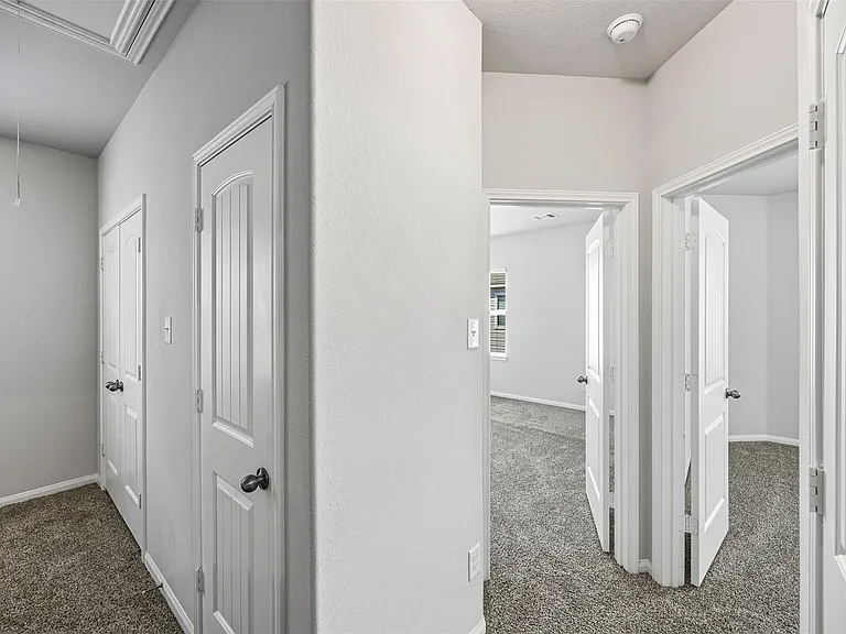 3919 Faletti Dr — Photo 15