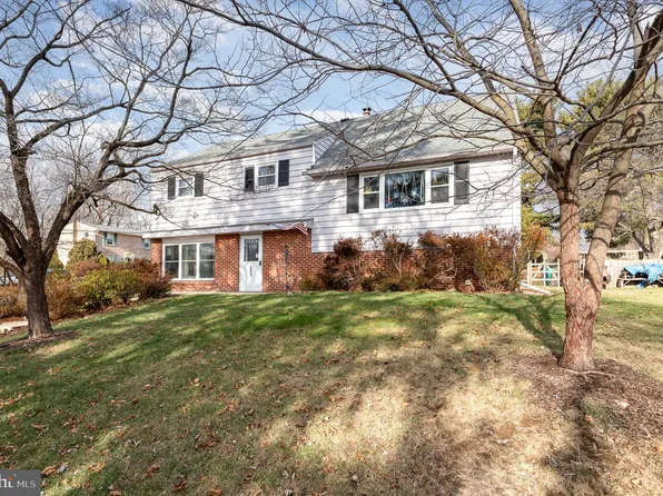 5800 Cushing Pl, Harrisburg, PA 17109