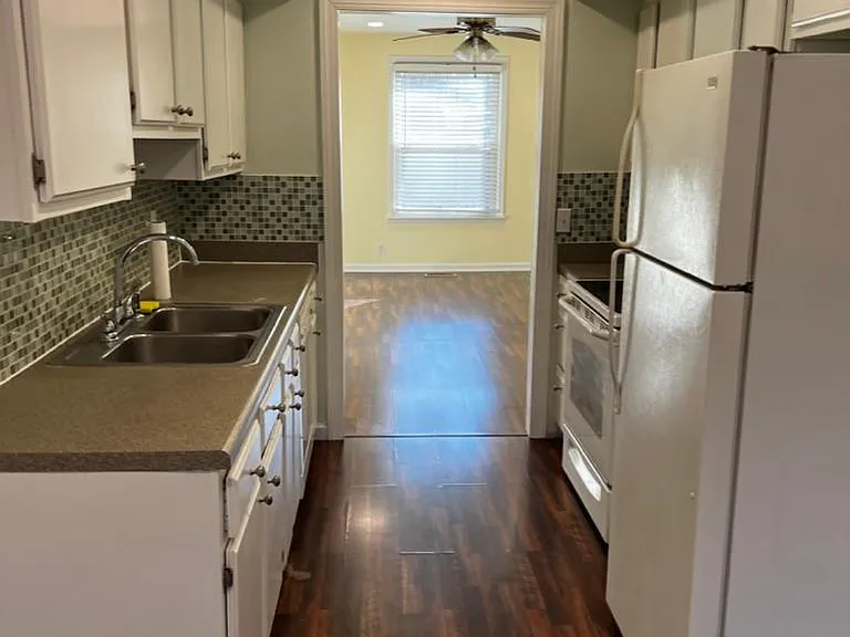 6325 Thunderbird Dr — Photo 13