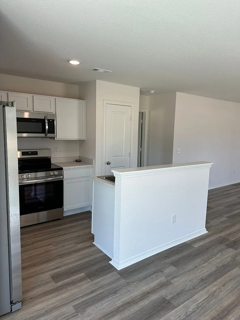 Now Available! Spacious 3-Bedroom, 2-Bath Home with 2-Car Garage in North Little Rock — Photo 4