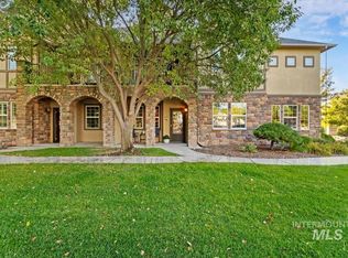 1124 E Winding Creek Dr Building 3-7, Eagle, ID 83616