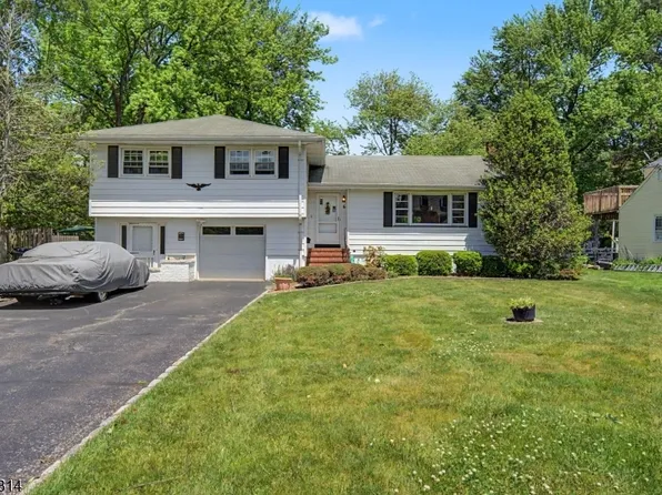 6 Hilltop Ave, Clark Twp., NJ 07066