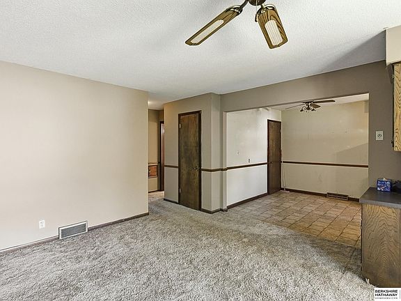 5th image of 4729 S 78th St
