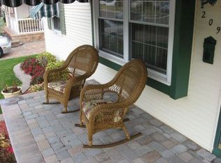 209 N Belmont Dr, Margate, NJ 08402