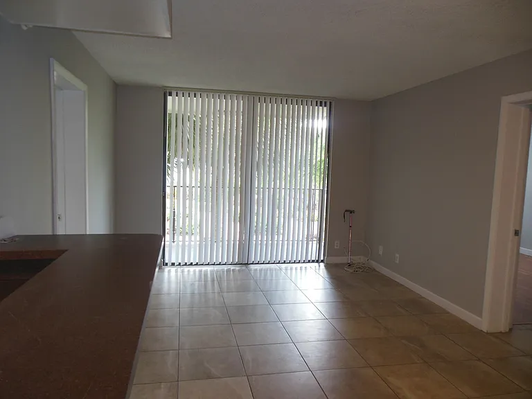 744 Executive Center Dr #23-9-23 — Photo 8