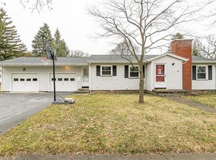 2915 Lake Ave, Rochester, NY 14612