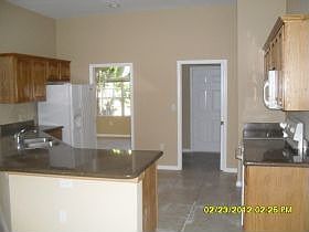 2nd image of 409 NW Hutchins St