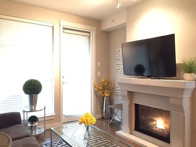2 bed, 904 sqft, $3,000 — Photo 2