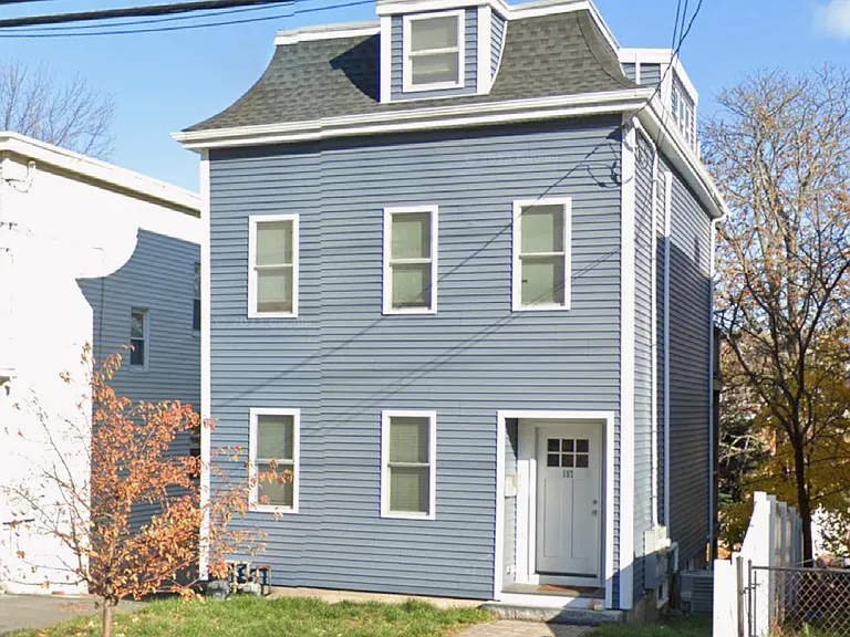 187 Webster Ave #2 — Photo 25