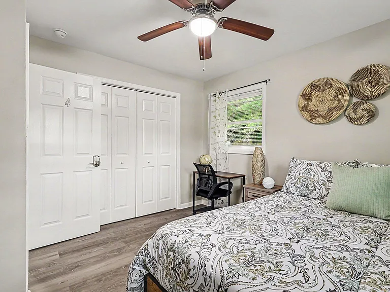 Dogwood Dr — Photo 4