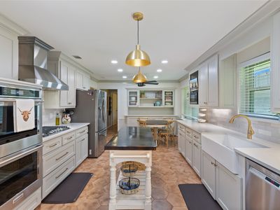 7246 Holyoke Dr, Dallas, TX, 75248
