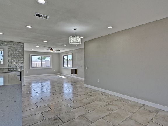 4th image of 12221 N Mission Dr