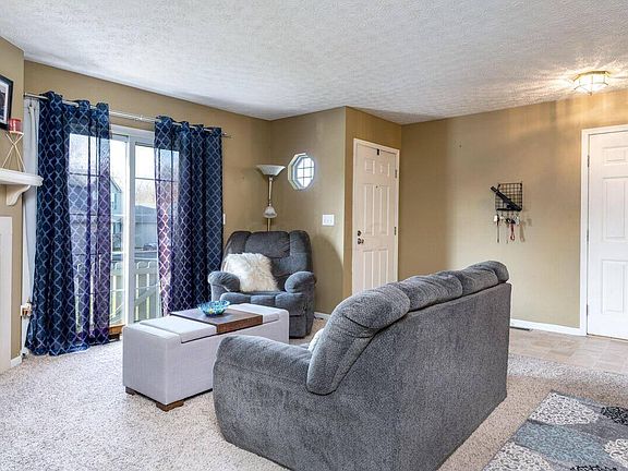 5th image of 4014 Blendon Point Dr #55E