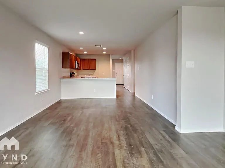 3704 Colemans Run — Photo 5