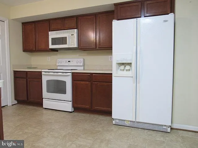 206 N Fairfax Blvd #B — Photo 4