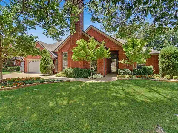2004 NE 31st St, Lawton, OK 73507