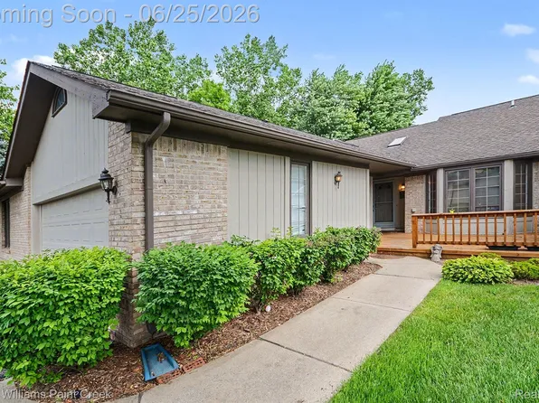 13311 Whittier Dr, Sterling Heights, MI 48312