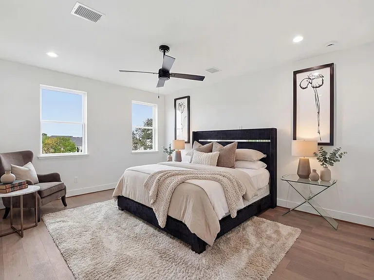 7704 Earl Rudder Way — Photo 33