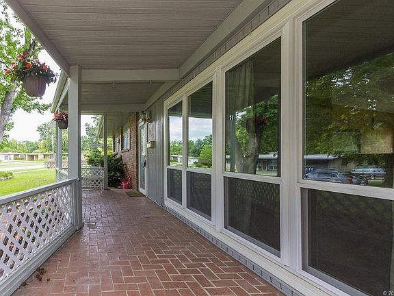 5th image of 1780 E 60th Pl