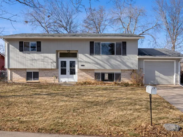 1121 Ponderosa Dr, Fort Collins, CO 80521