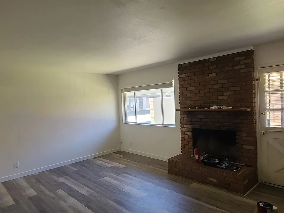 509 E Huntington Dr #2