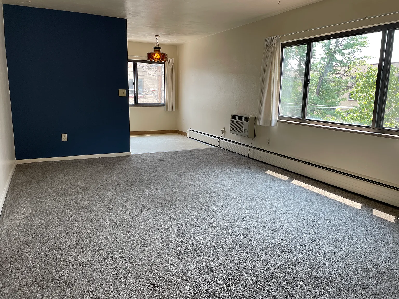 1 bed, 600 sqft, $995 — Photo 2