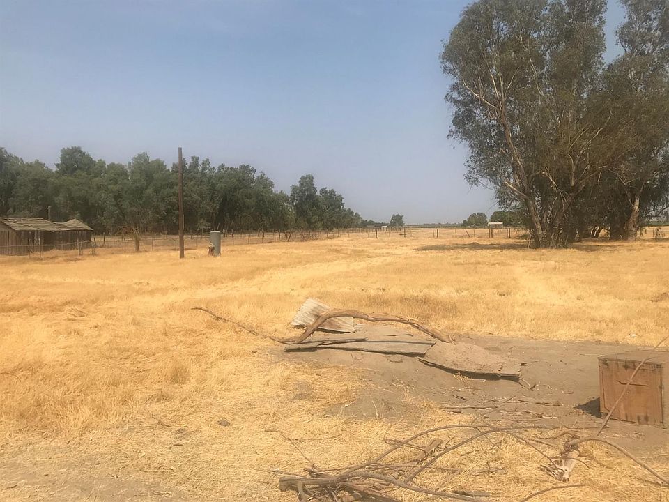 2nd image of 8212 Road 132