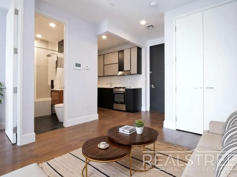 100 Himrod St #4R