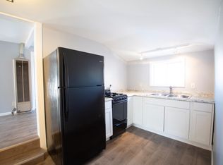 848 Broadway Ave NW APT 4, Grand Rapids, MI 49504