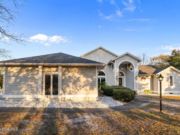 101 Bunker Court, Hampstead, NC 28443