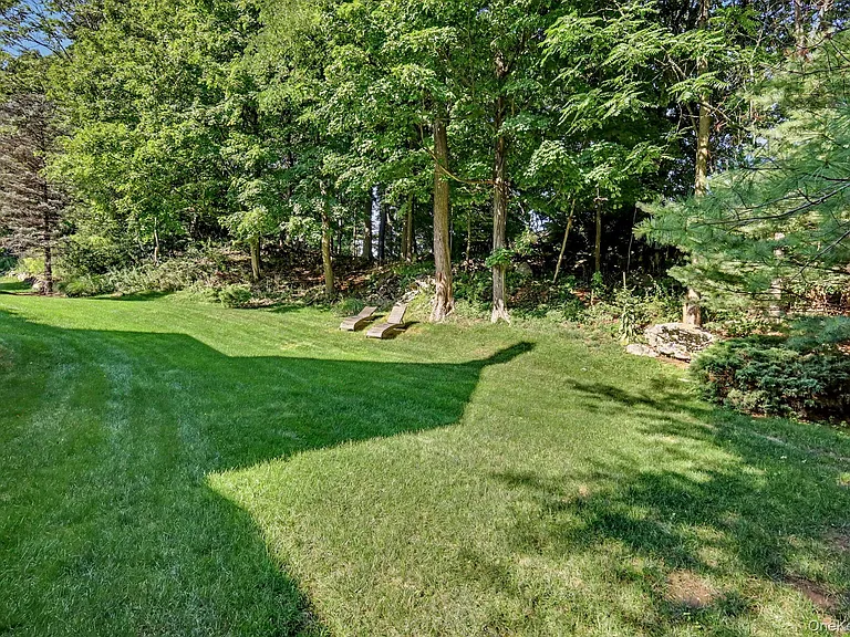 49 Miller Cir — Photo 13