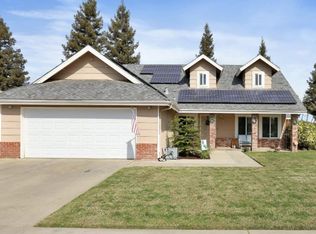 182 E Kennedy Ave, Tulare, CA 93274