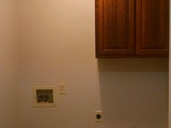 Walk-in Laundry Room