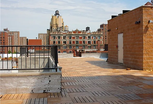 Rented by Luxury Property Group | media 10