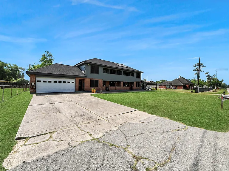 17018 Water Oak Dr #B — Photo 45
