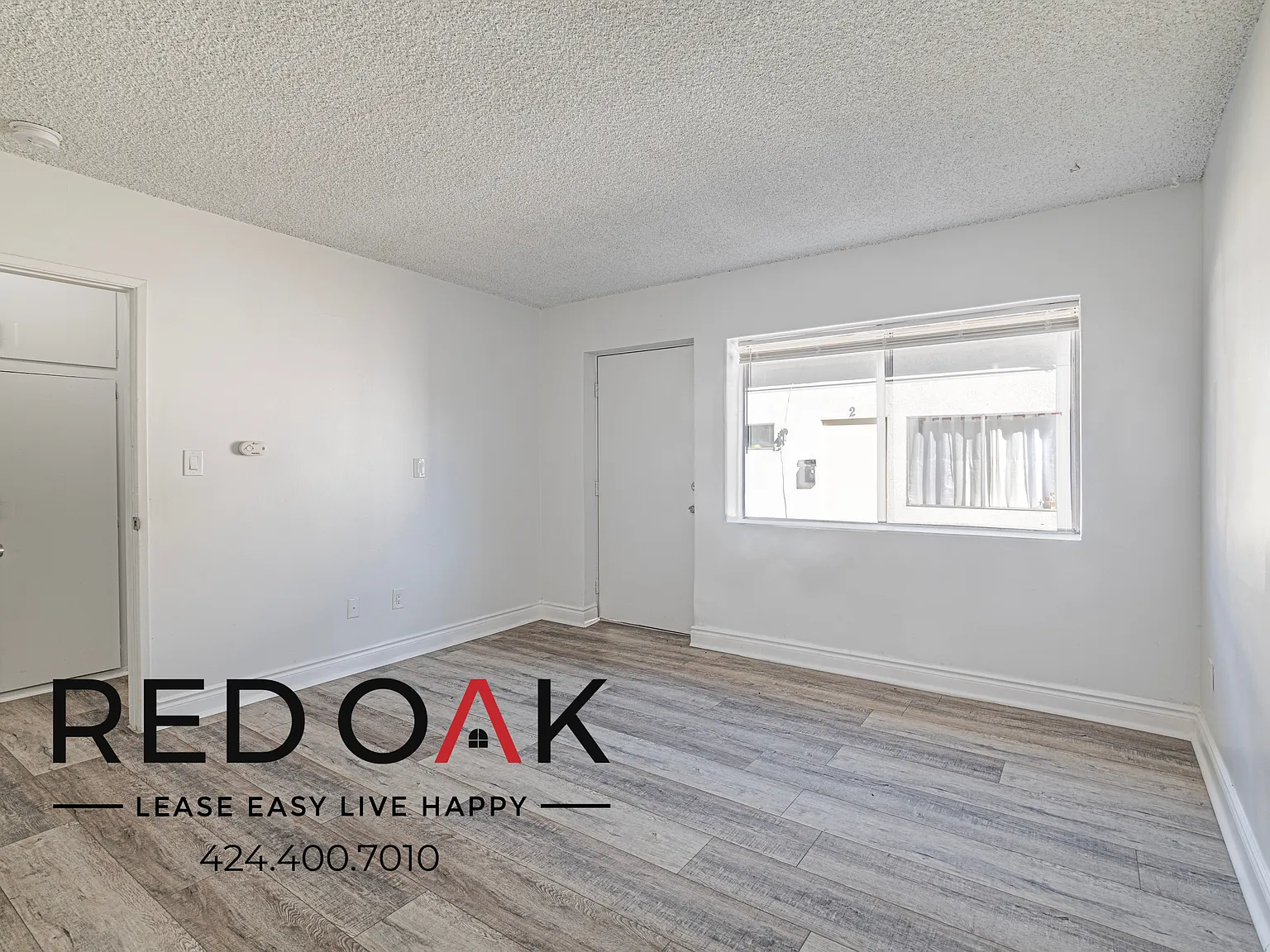 ~Low Deposit~ Lovely One Bedroom With Lots Of Natural Light, Ample Storage, And Included Applianc... — Photo 1