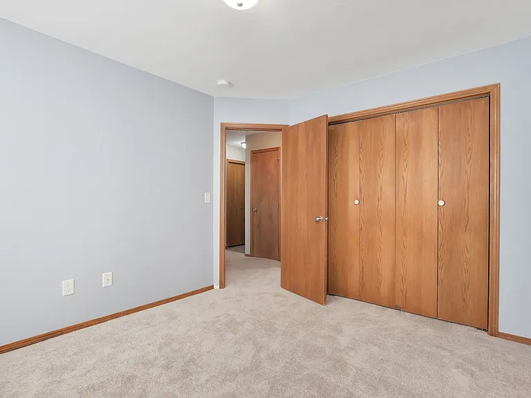 1126 Country Club Ln — Photo 25
