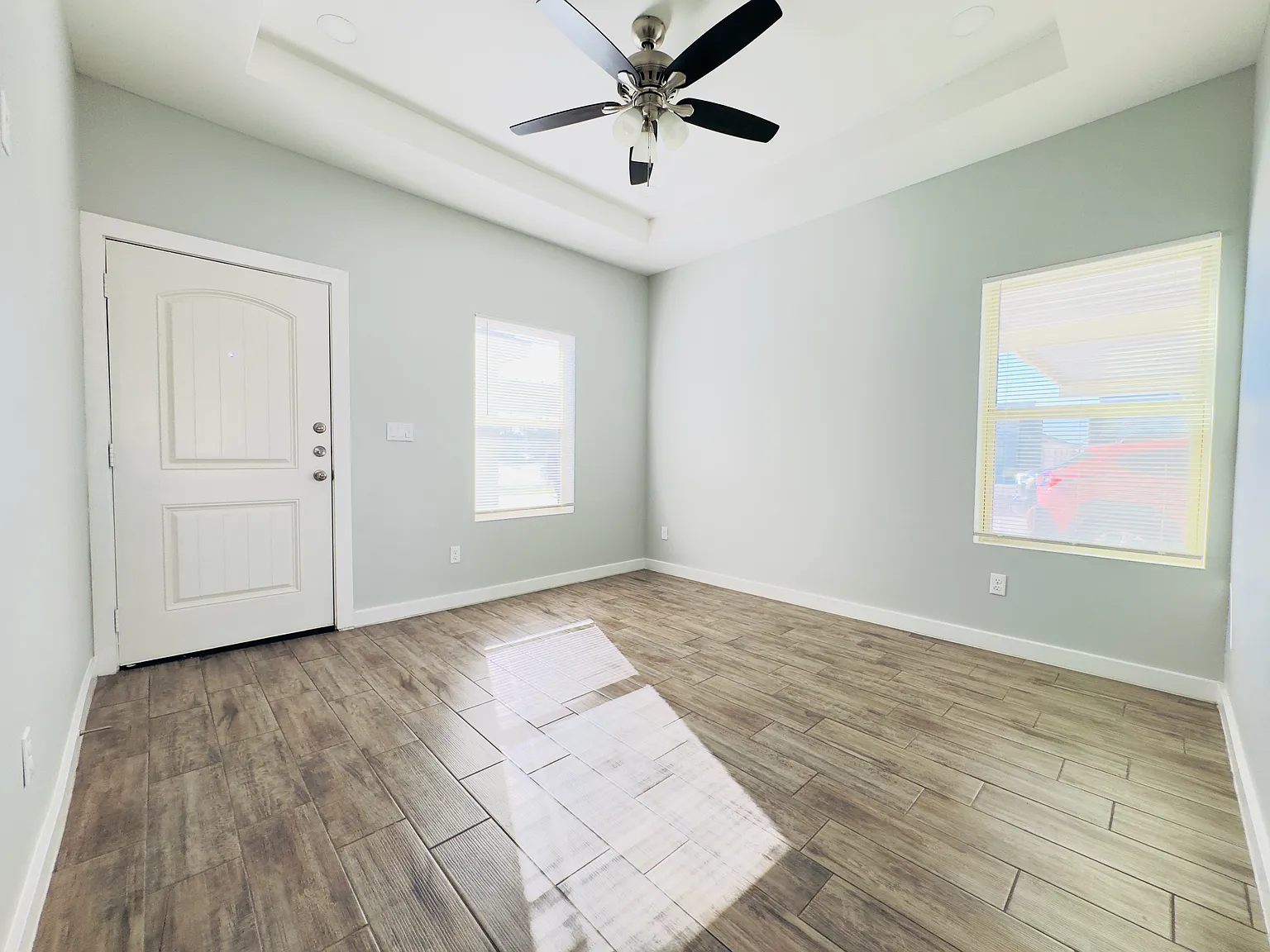 2 bed, $950 — Photo 3