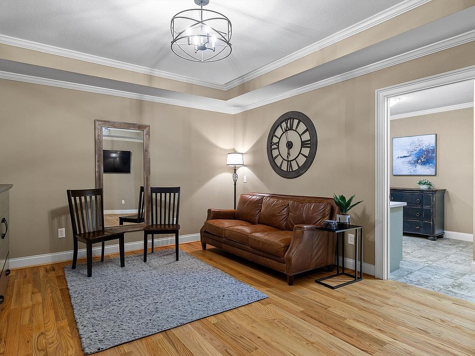 67th image of 1020 Thomas Rd