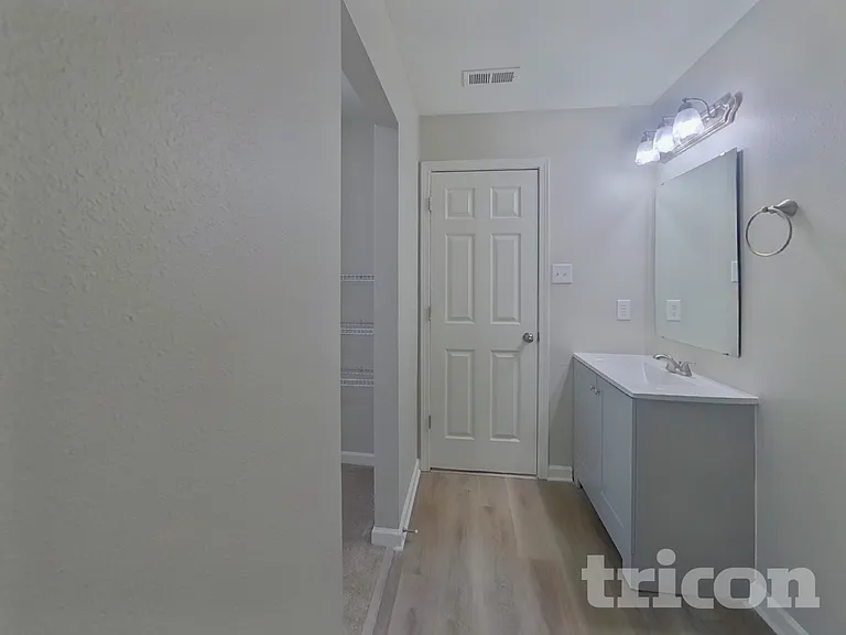 1829 Oakdale Green Dr — Photo 11