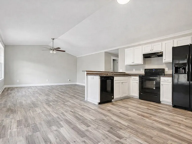 2738A Rauschenberg Rd NW — Photo 3