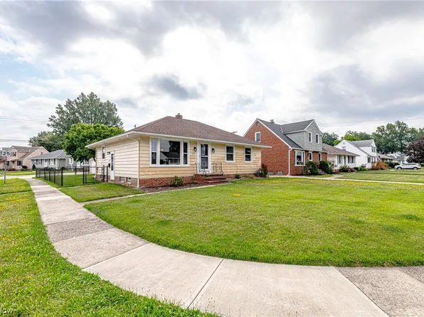 953 Bryn Mawr Ave, Wickliffe, OH 44092