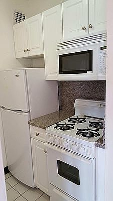 1st image of 86 W 12th St APT 5C