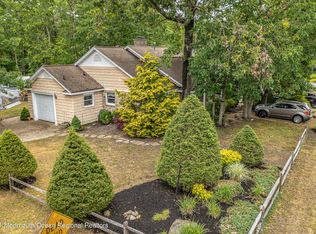 511 Lakeside Dr N, Forked River, NJ 08731