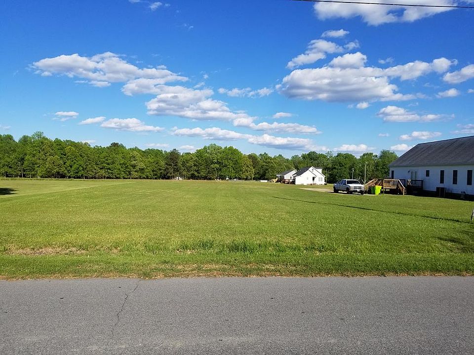 1st image of 82 Pecan Dr