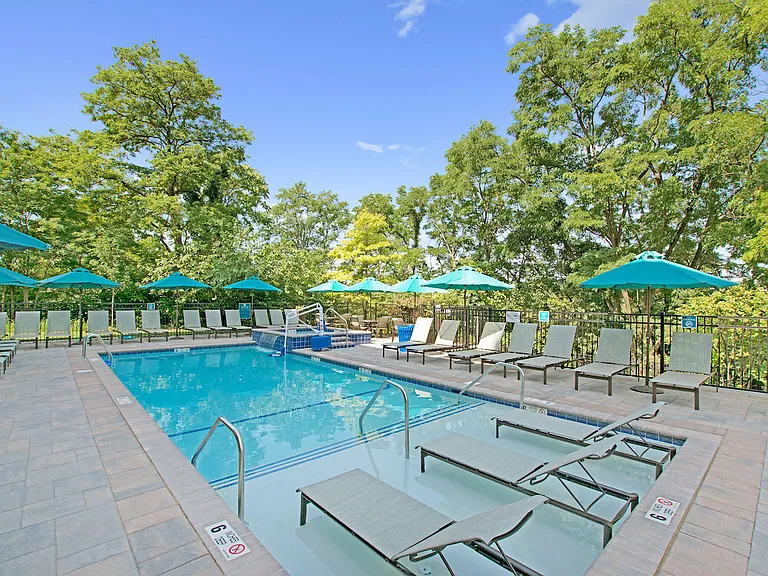 Liberty Bay Club — Photo 8